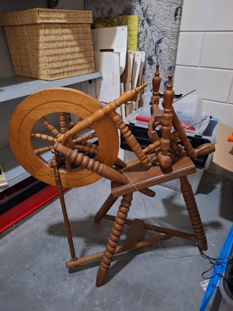 Zeer mooie spinnewiel in goede conditie, Ophalen of Verzenden