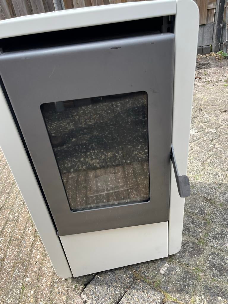 Pelletkachel Petit 6 - Zo goed als nieuw, Ophalen, Overige brandstoffen, Zo goed als nieuw, Pelletkachel
