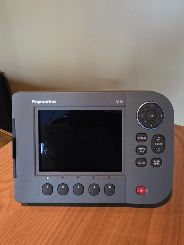 Raymarine A57D kaartplotter/fishfinder, Ophalen of Verzenden, Kaartplotter of Fish Finder