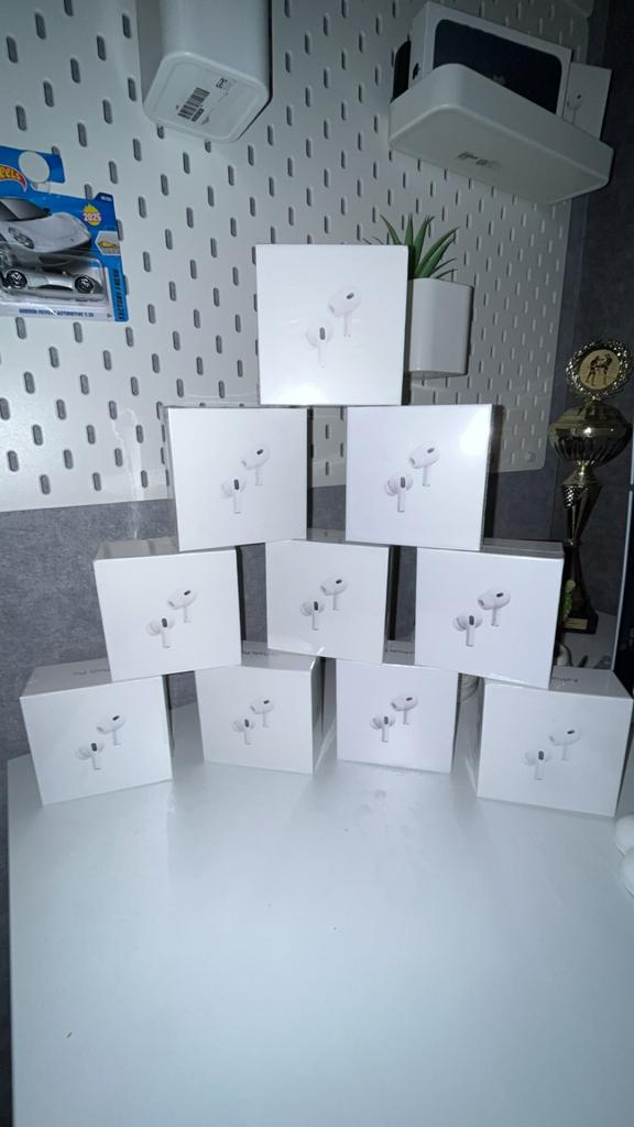 Nieuwe Apple AirPods Pro 2 met USB-C, Audio, Tv en Foto, Koptelefoons, Overige merken, Nieuw, Ophalen of Verzenden, Over oor (circumaural)