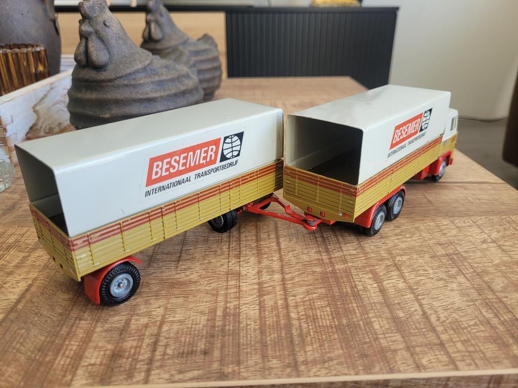 Scania combi  besemer, Hobby en Vrije tijd, Modelauto's | 1:50, T, T, Zo goed als nieuw, Tekno