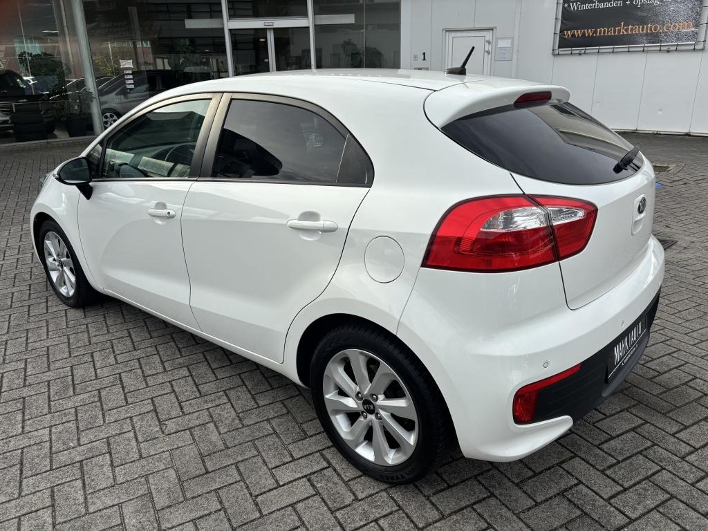 Kia Rio 1.4 CVVT ExecutiveLine Camera Bluetooth Navi Pdc, Auto's, Kia, Gebruikt, Euro 6, 4 cilinders, 1396 cc