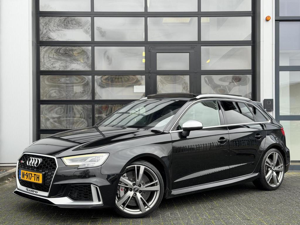 Audi RS3 Sportback 2.5 TFSI quattro 400PK / KERAMISCH / PANO, Automaat, Gebruikt, RS3, Zwart