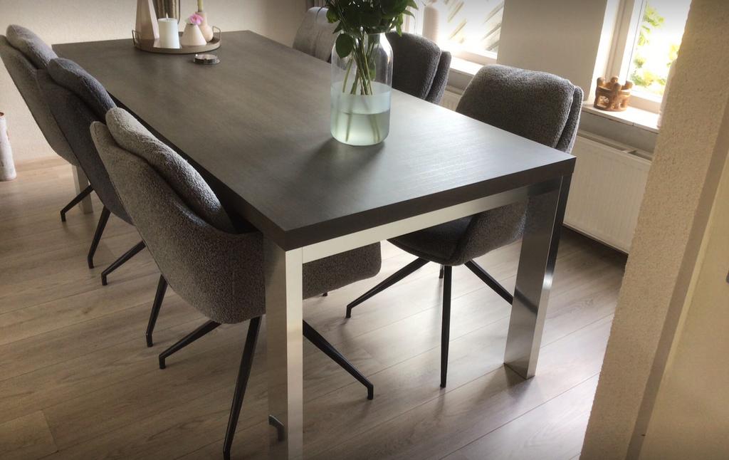 Eettafel, Ophalen, 50 tot 100 cm, Zo goed als nieuw, Vijf personen of meer
