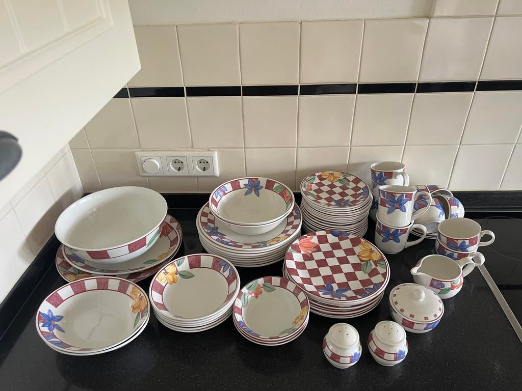 Johnson Brothers servies (onderdeel van Wedgwood), Ophalen, Gebruikt, Keramiek, Wedgwood