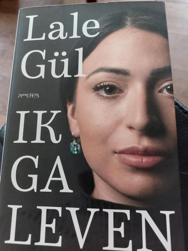 Lale Gül - Ik ga leven, Boeken, Literatuur, Gelezen, Nederland, Ophalen of Verzenden