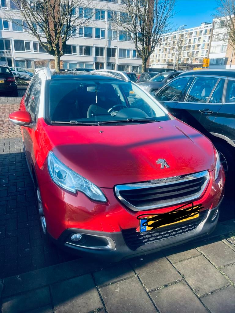 Peugeot 2008 1.2 E-vti 60KW Etg5 2015 Rood, 450 kg, 40 €/maand, 1199 cc, 770 kg