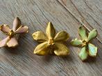 Vintage design 22kgp orchidee broches hangers, Ophalen of Verzenden, Zo goed als nieuw, Goud, Overige materialen