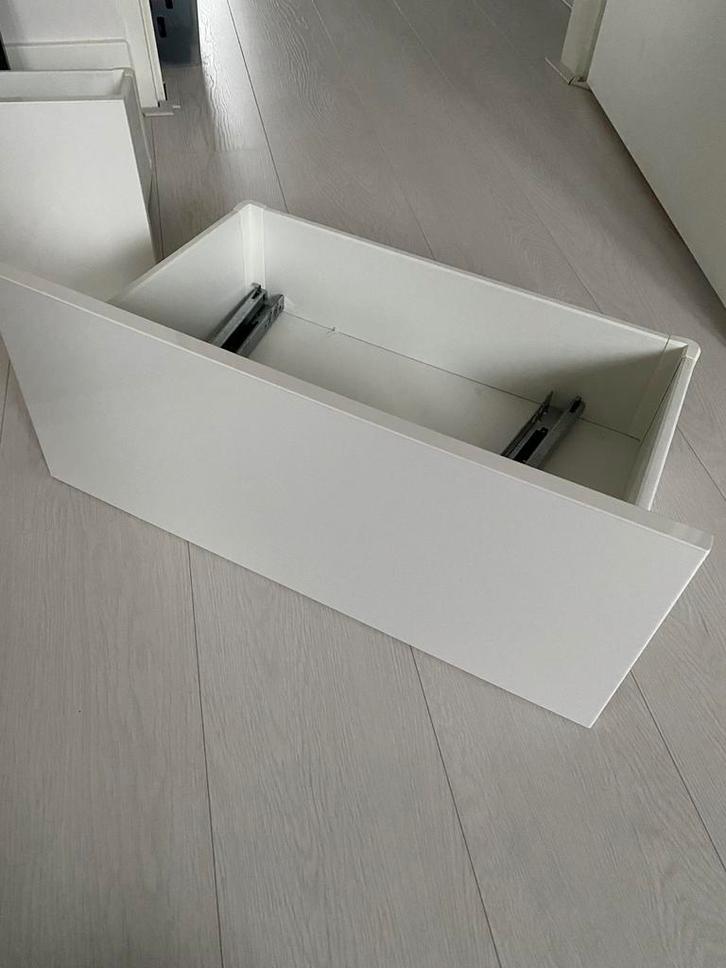 Besta IKEA lades en deur, Huis en Inrichting, Kasten | Dressoirs, Gebruikt, 50 tot 100 cm, 25 tot 50 cm, Ophalen