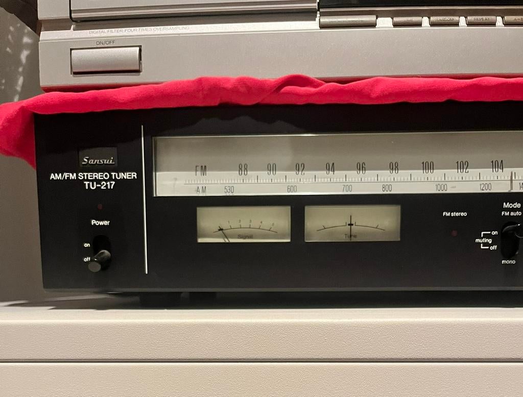 Zeer nette goed werkende Sansui TU -T217 tuner, Ophalen of Verzenden, Zo goed als nieuw