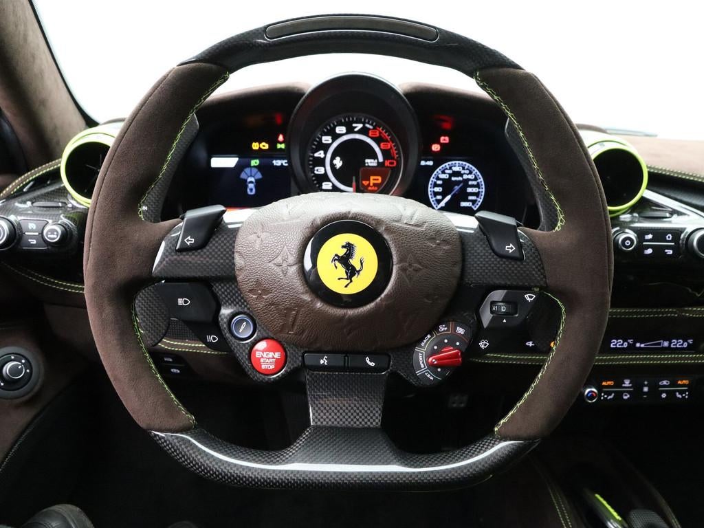 Ferrari F8 Tributo Novitec N-Largo Tailor Made 1 of 15, Auto's, Ferrari, Automaat, 12 maanden, Achterwielaandrijving, Gebruikt