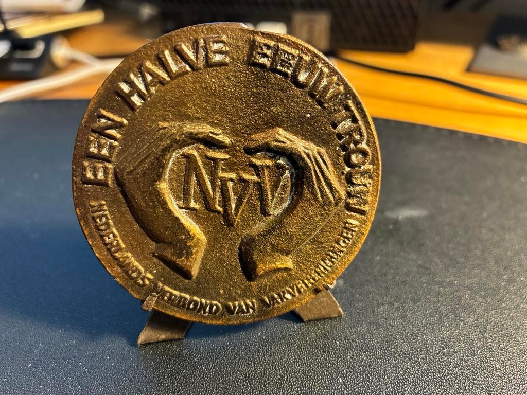 Penning 50 jaar bondslid NVV, Postzegels en Munten, Penningen en Medailles, Ophalen, Brons, Nederland