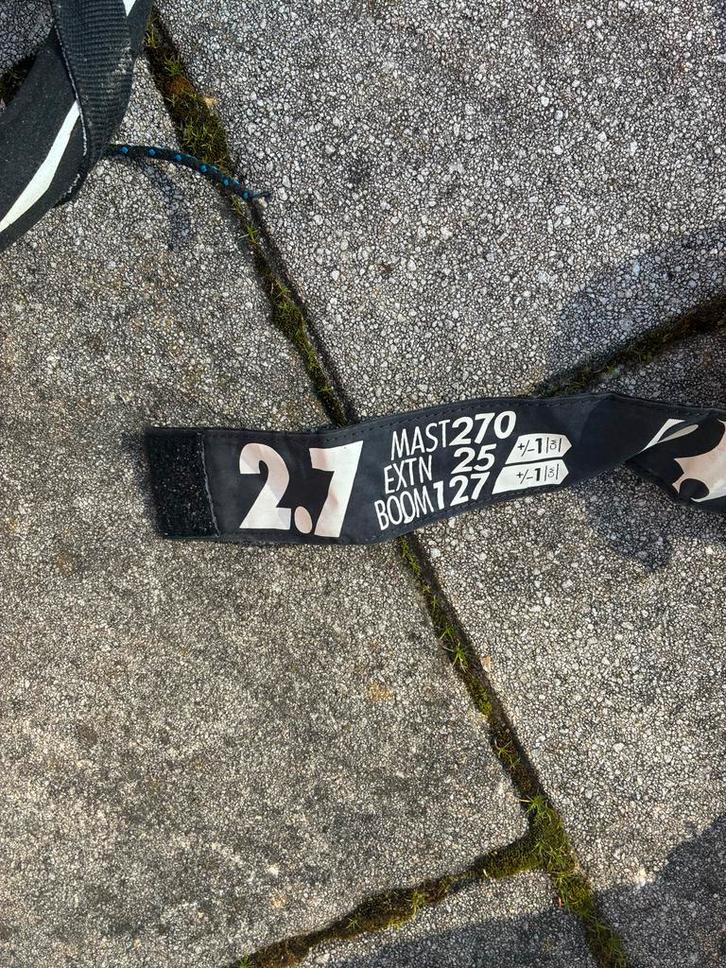 Windsurfzeil 2.7 m² compleet met mast en giek, Watersport en Boten, Windsurfen, Gebruikt, Complete set, Minder dan 5 m², Ophalen of Verzenden