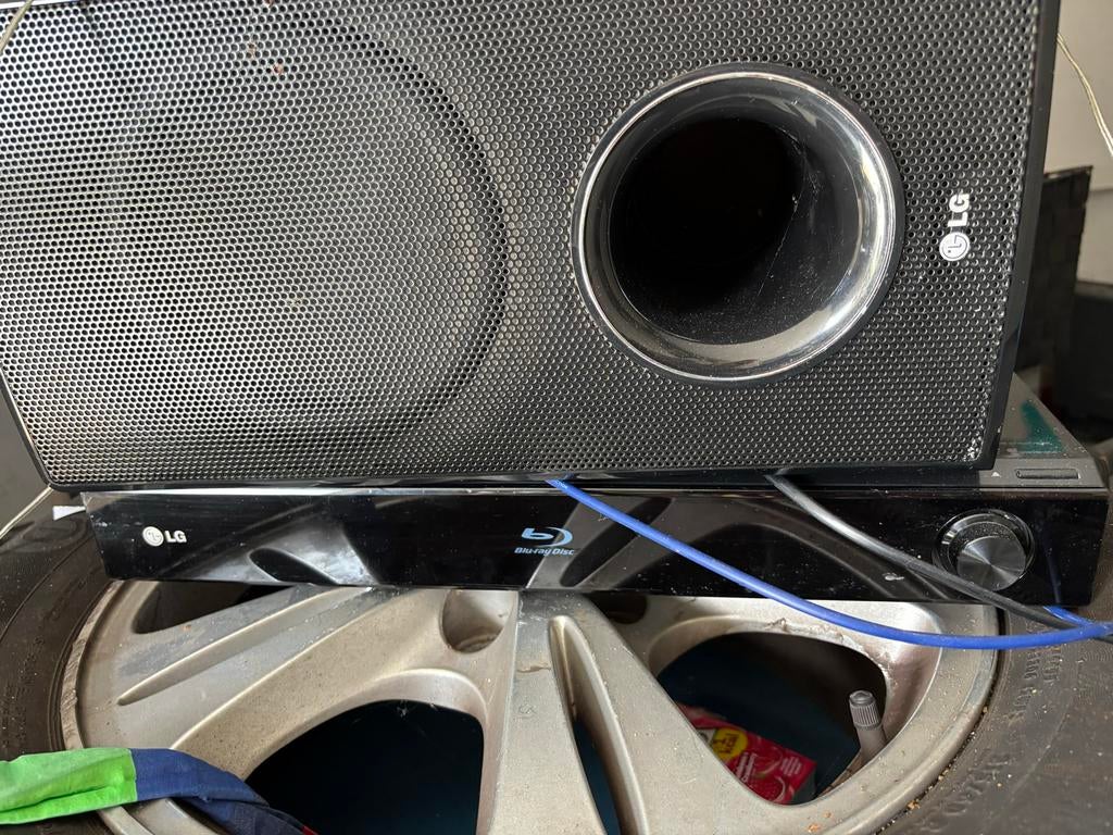 LG Blu-ray speler met subwoofer en 2 speakers, Audio, Tv en Foto, Home Cinema-sets, Gebruikt, 2.1-systeem, Blu-ray-speler, Ophalen