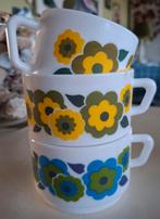 Retro kopjes., Huis en Inrichting, Keuken | Servies, Ophalen of Verzenden, Overige stijlen, Kop(pen) en/of Schotel(s)