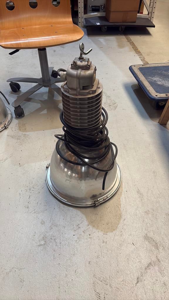 Partij industriele lampen 30 stuks, Huis en Inrichting, Lampen | Hanglampen, Ophalen of Verzenden, A, Minder dan 50 cm, A
