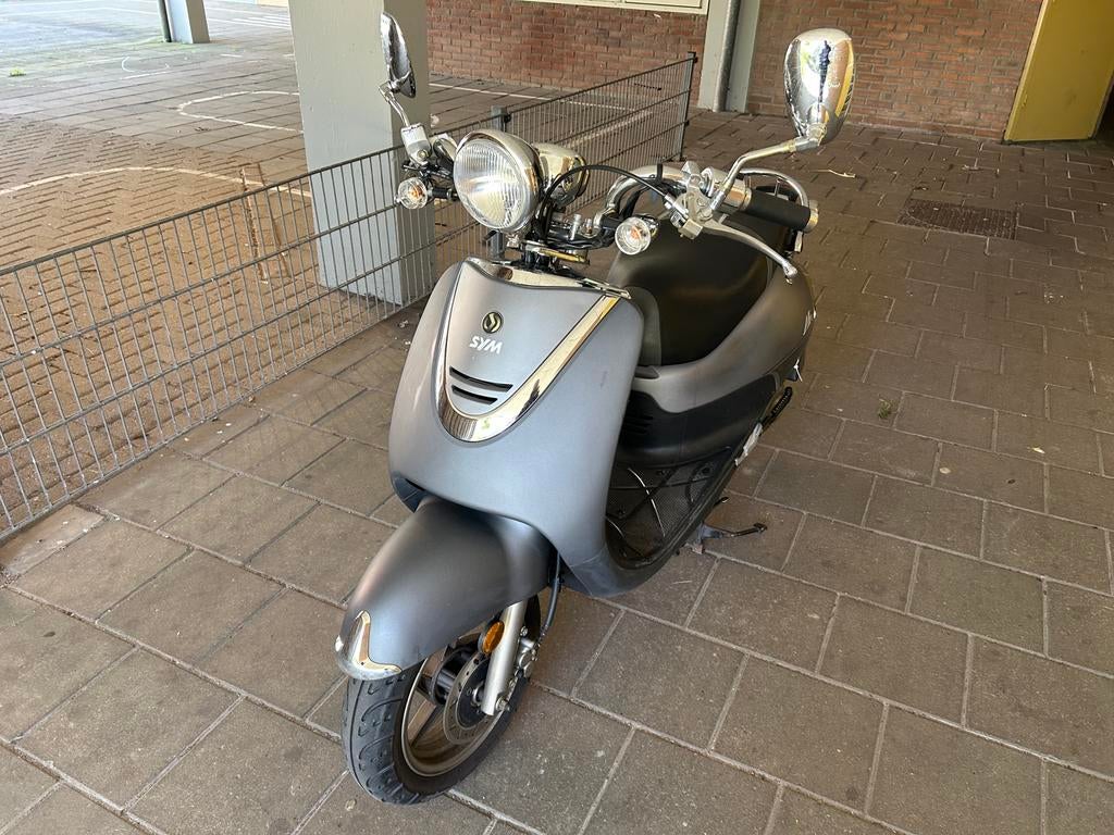 Sym allo, Fietsen en Brommers, Scooters | SYM, Gebruikt, Allo, Maximaal 25 km/u, Benzine, Ophalen