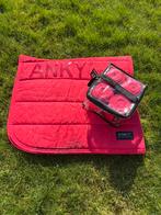 Anky zadeldek + bandages, Dieren en Toebehoren, Paarden en Pony's | Dekens en Dekjes, Ophalen of Verzenden, Zo goed als nieuw