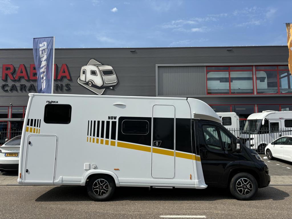 Frankia Now 7.0L Enkele bedden, garage, automaat, Caravans en Kamperen, Campers, Ringverwarming, Fiat, Koelkast, Bedrijf