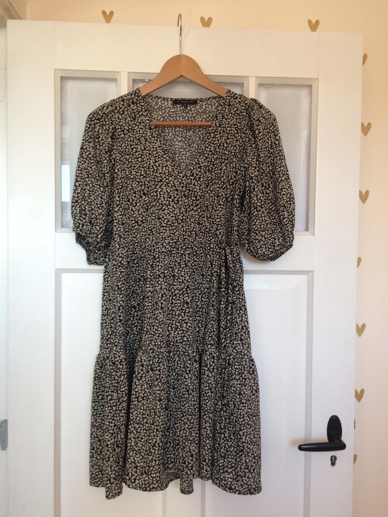 My Jewellery jurk maat M zwart wit korte mouw ZGAN!, Maat 38/40 (M), My Jewellery, Zwart, Ophalen of Verzenden