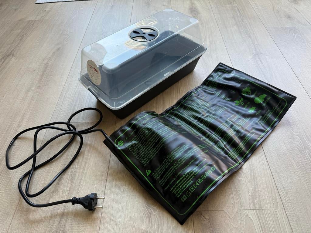 Easyday Kweekbakje met Warmtemat voor Zaailingen, Tuin en Terras, Kweekspullen, Ophalen of Verzenden, Zo goed als nieuw, Kweekbak