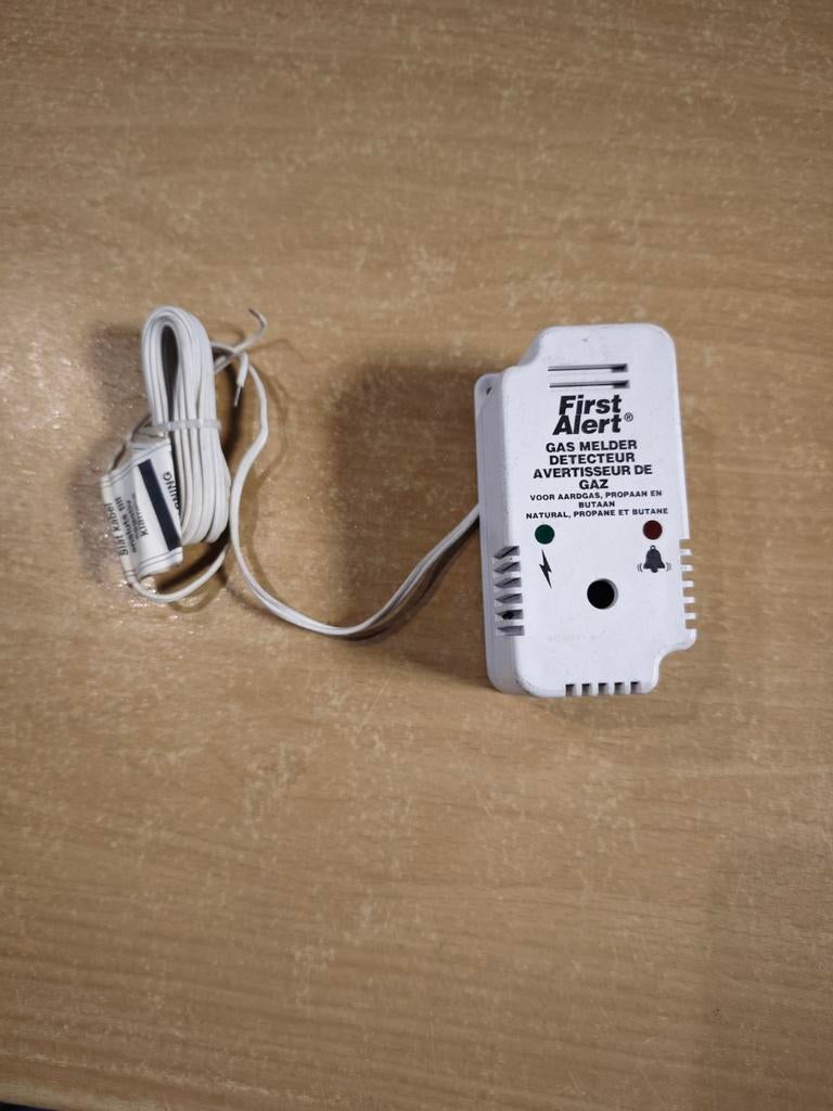 First Alert Gasmelder voor Camper - Aardgas, Propaan, Butaan, Ophalen of Verzenden, Zo goed als nieuw, Detector, Sensor of Melder