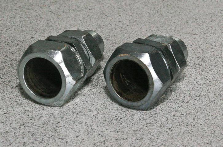 2 gebruikte verlopen van 28 mm naar 22 mm. Knelfitting., Doe-het-zelf en Verbouw, Verwarming en Radiatoren, Gebruikt, Overige typen