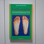 Voetdiagnostiek: Reflexzonemassage en -therapie + werkboek, Ophalen of Verzenden, Gelezen, Kruiden en Alternatief, Carine van den Berg