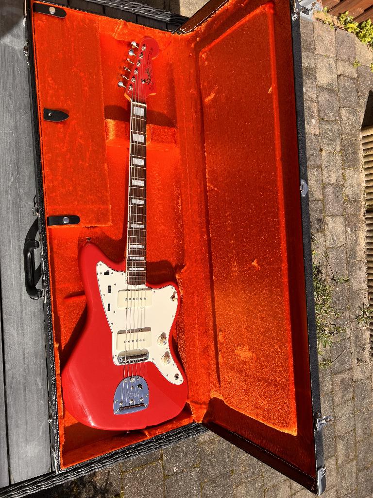Fender AM Vintage II 1966 Jazzmaster Dakota Red, Ophalen, Zo goed als nieuw, Solid body, Fender