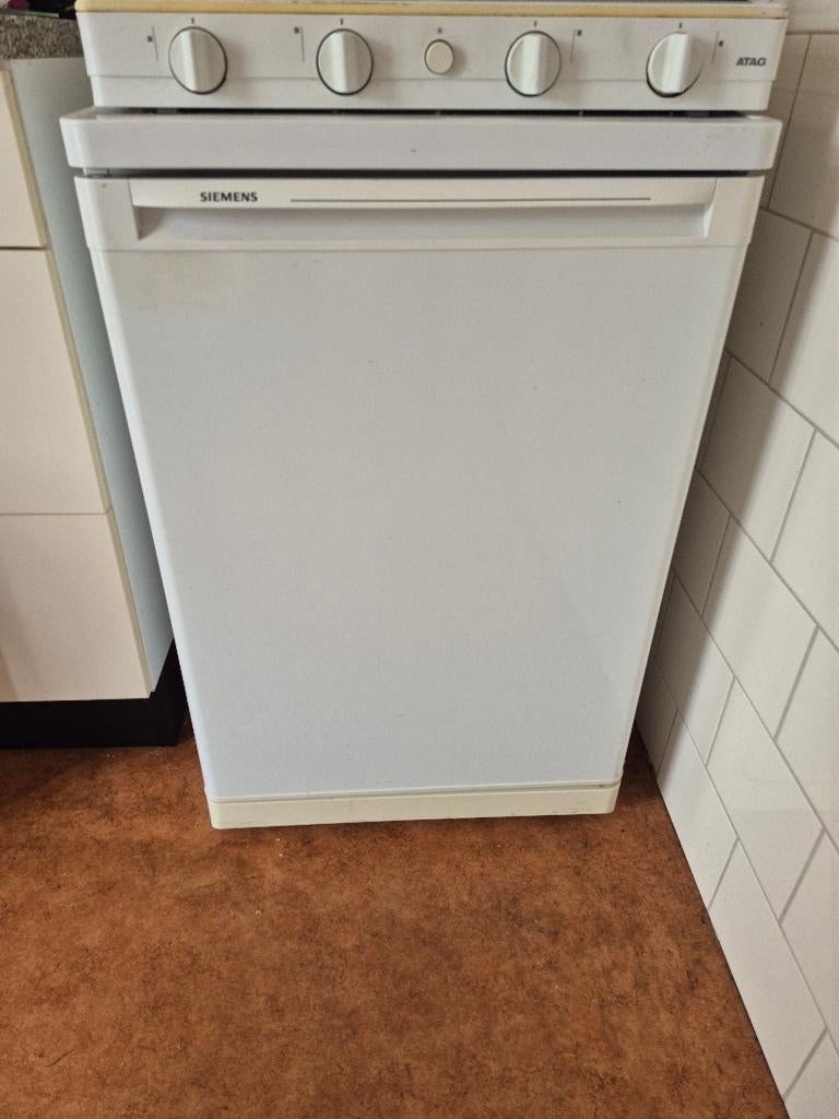 koelkast, Ophalen, Minder dan 85 cm, 100 tot 150 liter, 45 tot 60 cm