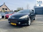 Peugeot 307 CC 2.0 Automaat / Leder / Navigatie / PDC / APK, Auto's, Peugeot, Gebruikt, Zwart, 4 cilinders, Cabriolet