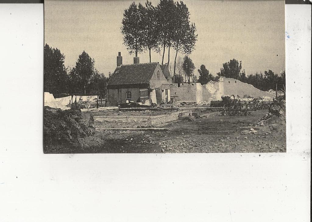 Wieldrecht 2e WO mei 1940 Boerderij van De Nadort na de bom, Ophalen of Verzenden, 1940 tot 1960, Ongelopen, Zuid-Holland