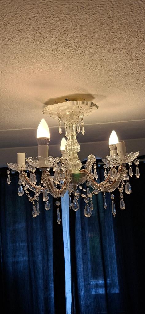 Kroonluchters, Ophalen