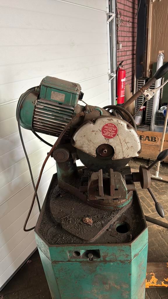 Bewo afkort zaag, Doe-het-zelf en Verbouw, Gereedschap | Zaagmachines, Bewo, ., Ophalen of Verzenden, Zo goed als nieuw