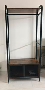 Industriele kapstok, Ophalen, Zo goed als nieuw