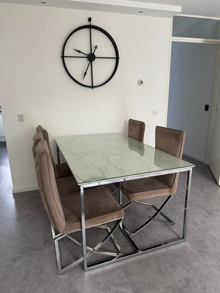 Eettafel + salontafel, Zo goed als nieuw, 150 tot 200 cm, Rechthoekig, Glas