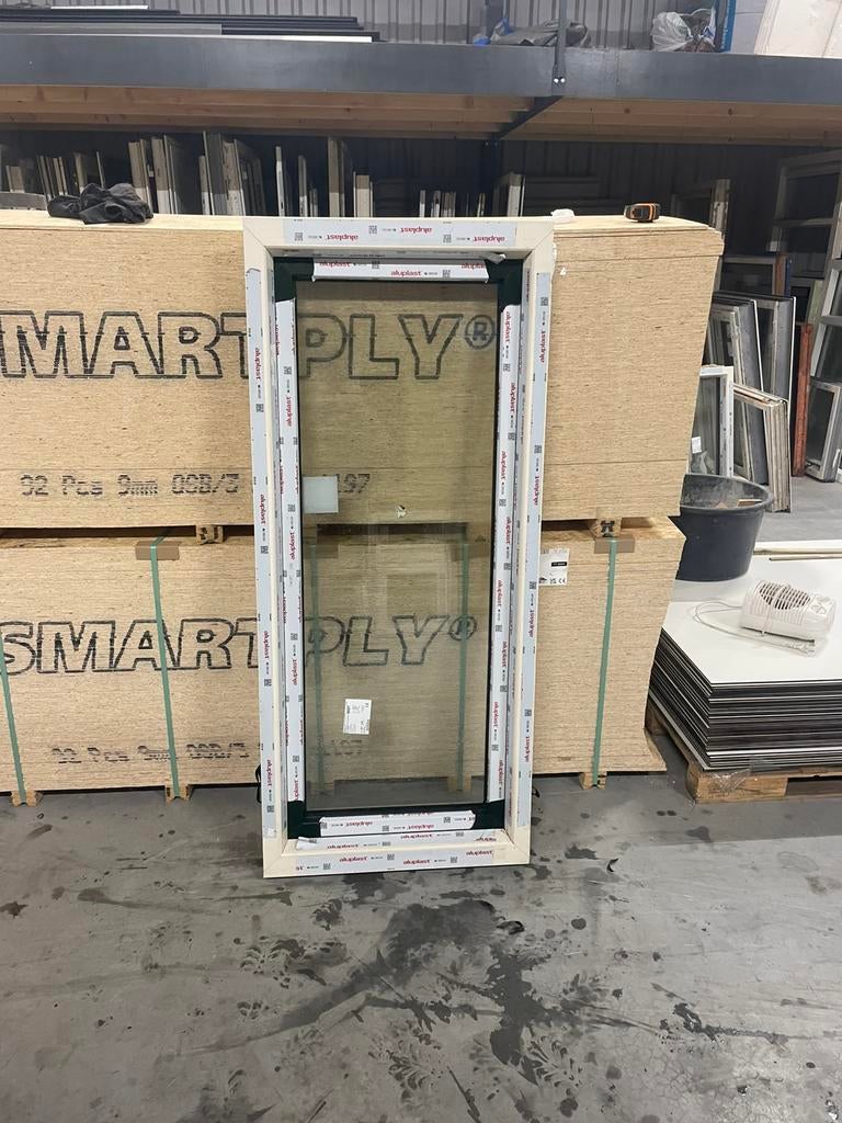 Nieuw kunststof kozijn 76*176, Ophalen, Kunststof, Minder dan 3 meter, W