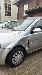 Daewoo Kalos 1.4 16V AUT 2004 Grijs, Auto's, Daewoo, 40 €/maand, 4 cilinders, 93 pk, Particulier