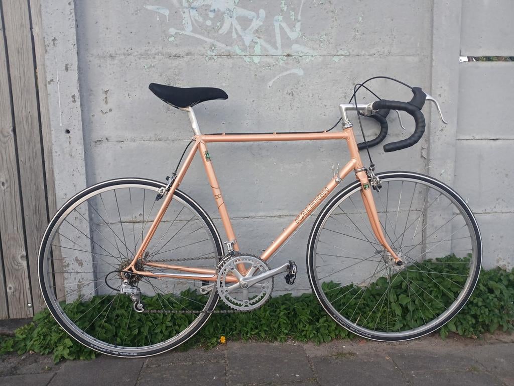 Raleigh vintage racefiets, Fietsen en Brommers, Fietsen | Racefietsen, Overige merken, 28 inch, Gebruikt, Velgrem