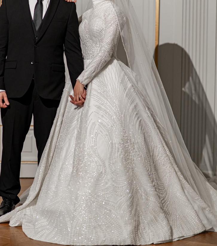 !Unieke Designer Bruidsjurk (maat S)!, Kleding | Dames, Trouwkleding en Trouwaccessoires, Zo goed als nieuw, Trouwjurk, Wit, Ophalen