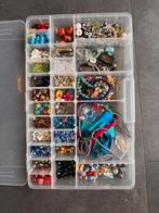 Grote collectie kralen en sieradenonderdelen, Hobby en Vrije tijd, Kralen en Sieraden maken, Ophalen of Verzenden, Gebruikt, Kraal