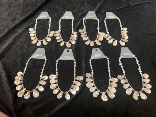 Partij 8 stuks schelp ketting  ZK40, Sieraden, Tassen en Uiterlijk, Kettingen, Nieuw, Overige materialen, Overige kleuren, Ophalen of Verzenden