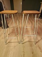 2 Barkrukken - Hout met metaal, Huis en Inrichting, Barkrukken, Ophalen, 60 tot 90 cm, Zo goed als nieuw, Hout