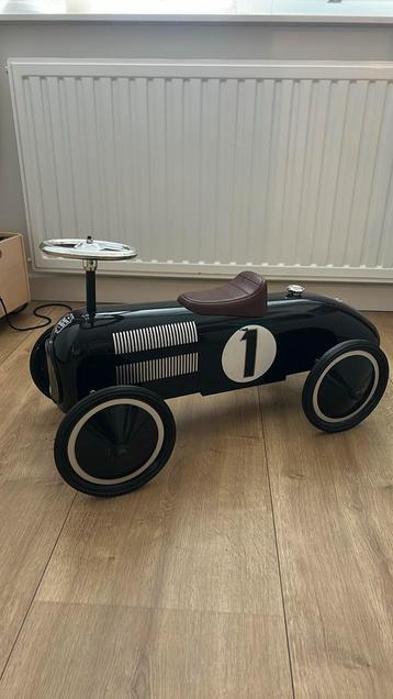 Retro loopauto zwart beschikbaar voor biedingen