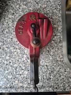 Antieke snijbonenmolen, Ophalen