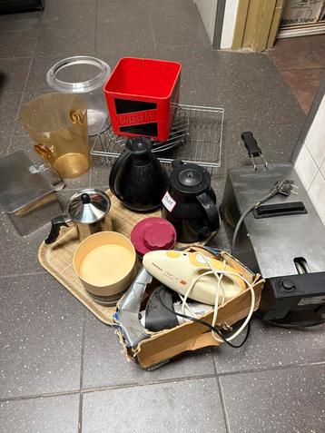 Diversen spullen beschikbaar voor biedingen
