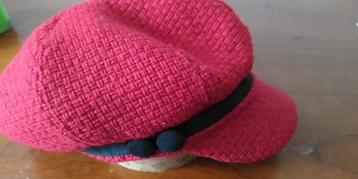Vintage pet, ballonpet, rood met zwarte band, gevoerd beschikbaar voor biedingen