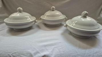 3 Terrines model Porselein Petrus Regout beschikbaar voor biedingen