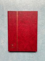 Postzegelalbum met 223 zegels (natuur), Postzegels en Munten, Postzegels | Volle albums en Verzamelingen, Ophalen of Verzenden