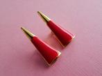 jwg Vintage 70s 80s oorbellen driehoek rood emaille goud klr, Verzenden, Overige materialen, Oorbellen, Verguld